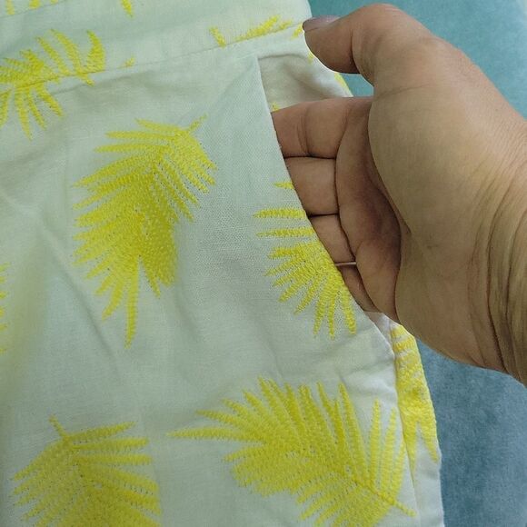 Micael Kors. Linen shorts embroidered - Picture 7 of 10